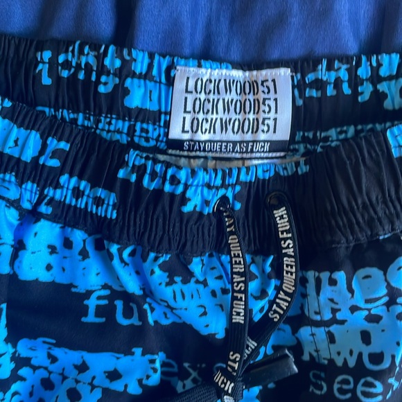 Boardshorts - Picture 2 of 2